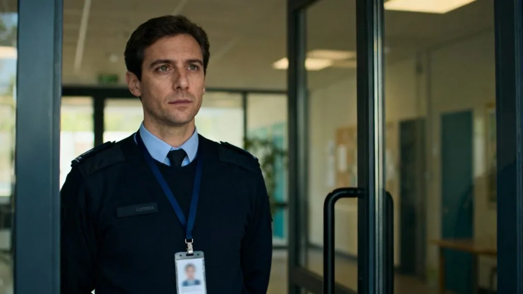 Agent de sécurité en poste, travail structuré