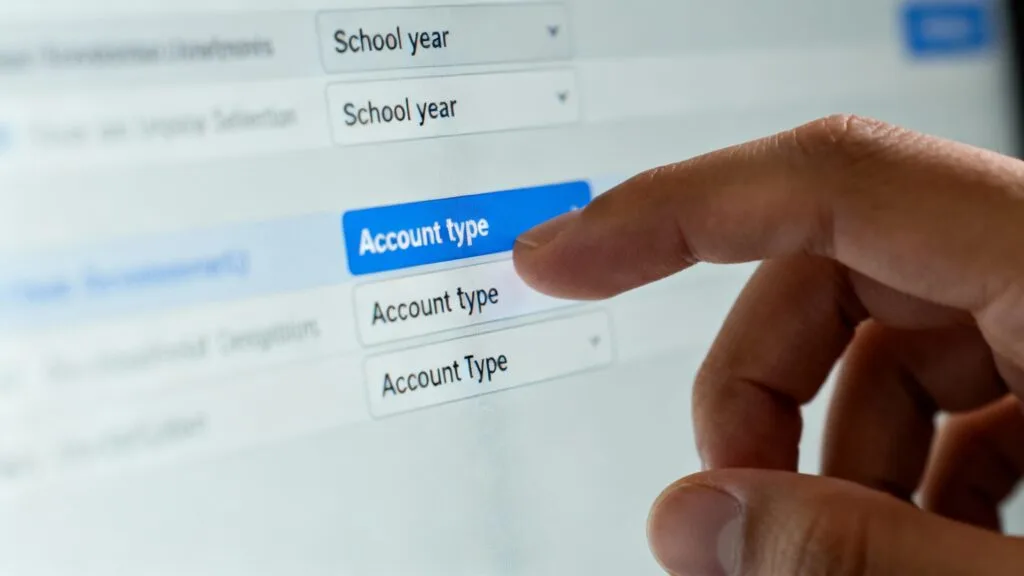 Vérifier l’année scolaire et le bon compte Élève ou Parent